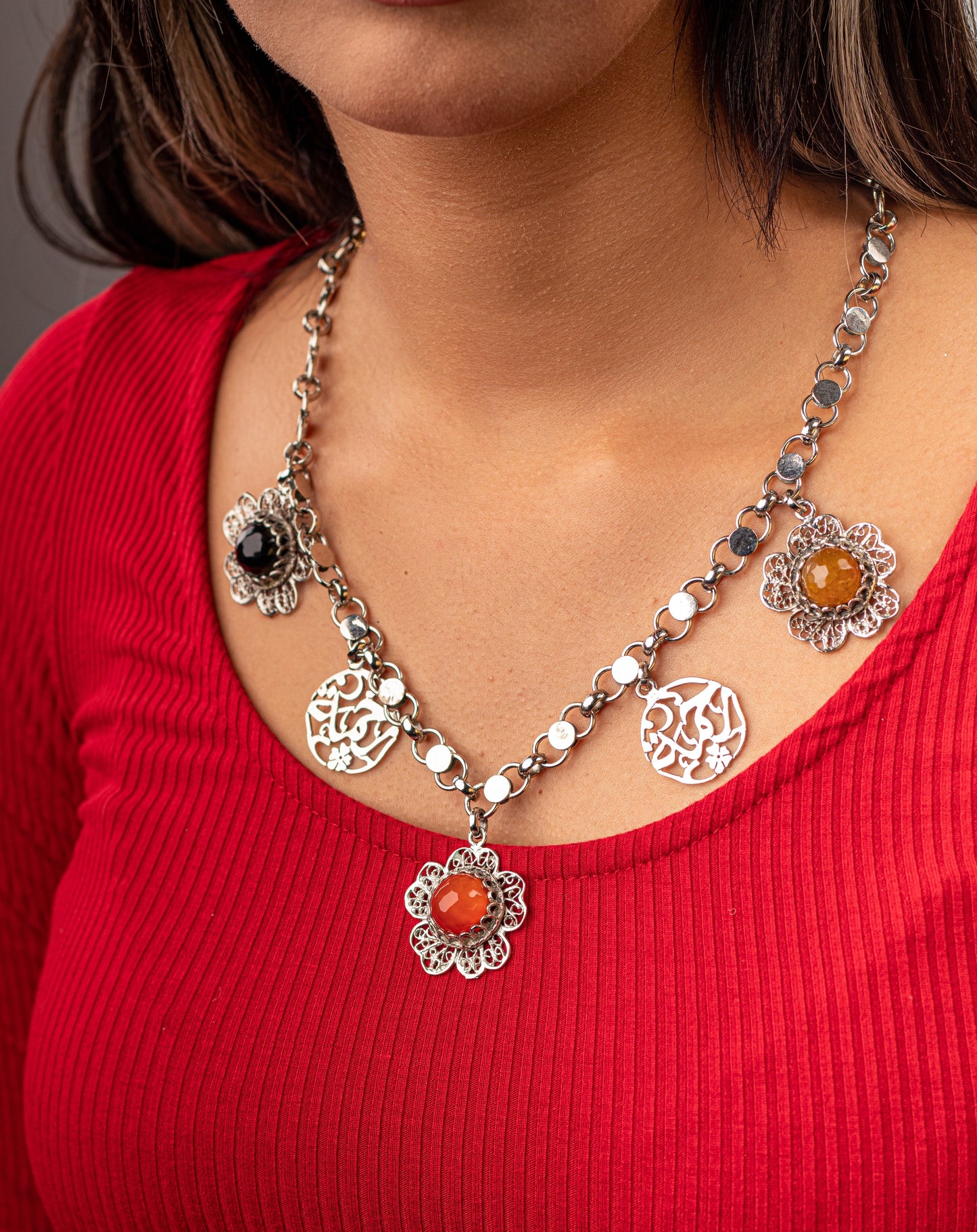 Elegant Hureia  necklace