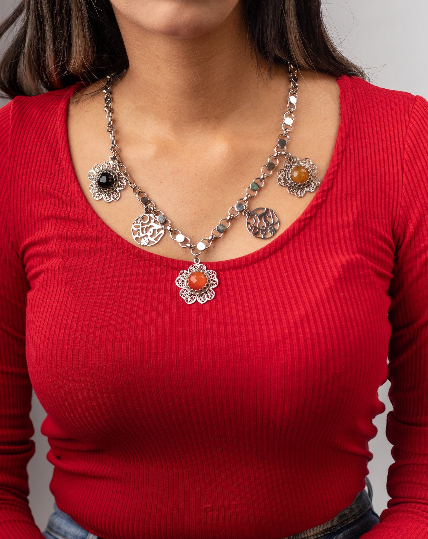 Elegant Hureia  necklace